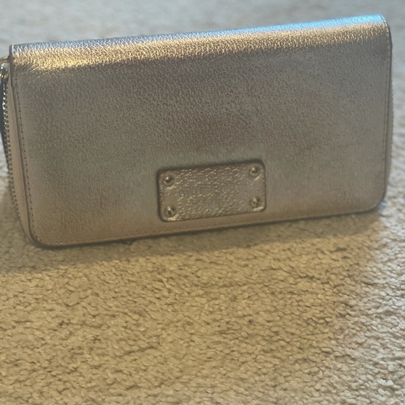 Kate spade metallic gold zip wallet - Picture 4 of 8
